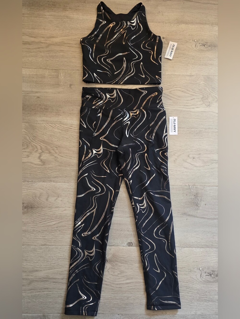 Old Navy Active Powersoft Girls Black Silver Marble-Print Leggings And Top